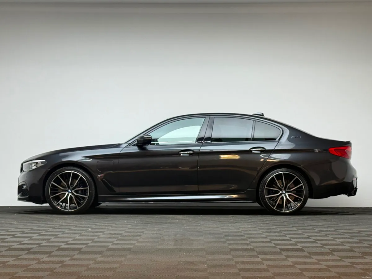 BMW 5-Series 530E M SPORT TECH PACK - Image 4