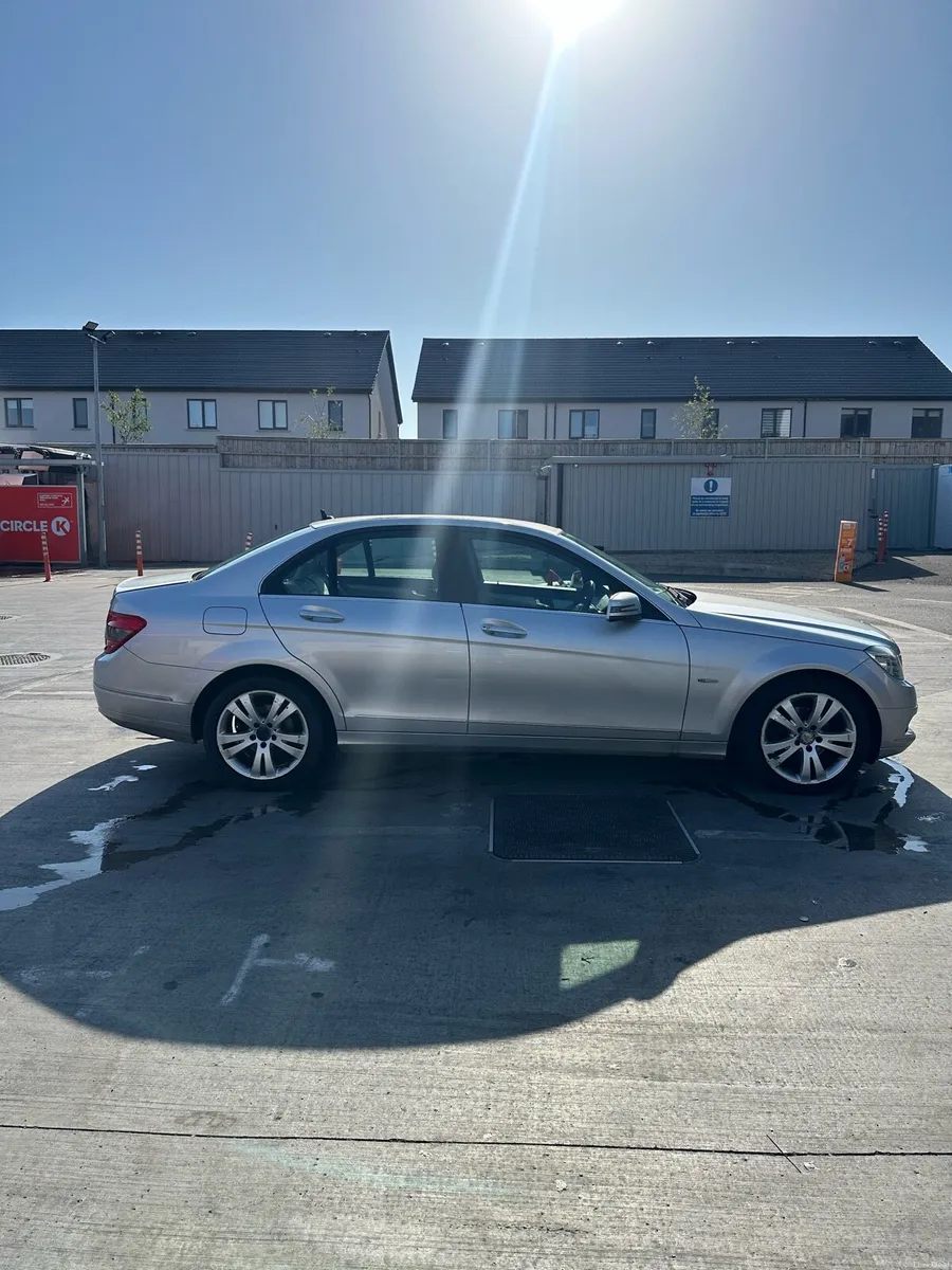 Mercedes C200 CDI Auto / 166k KM / Excellent Cond - Image 4