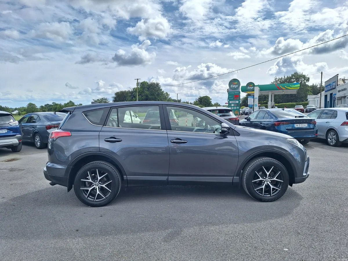 Toyota RAV4 Lune Sport 2.0 *High Spec/Heat Seats - Image 2