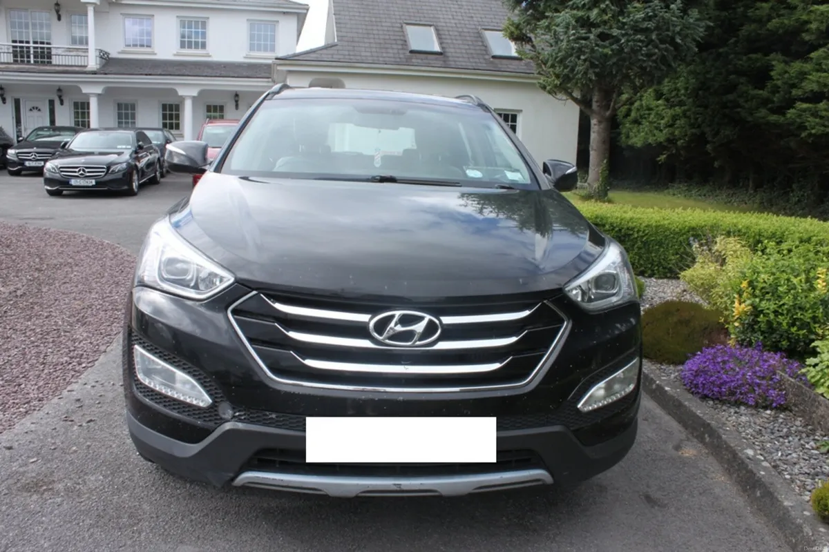 Hyundai Santa Fe 2.2 CRDi 4WD, 2013 (7 Seater) - Image 1