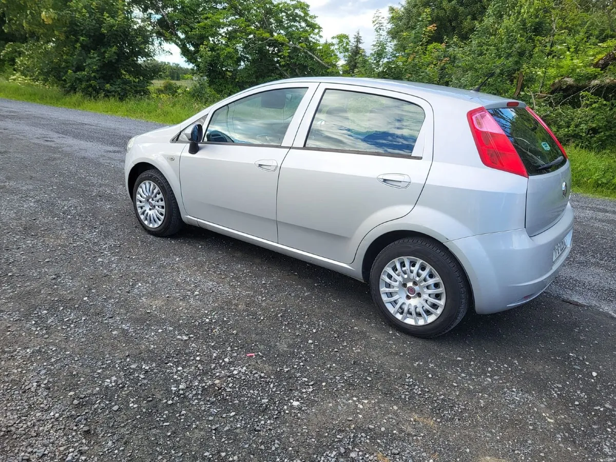 Fiat Punto 2011 - Image 4