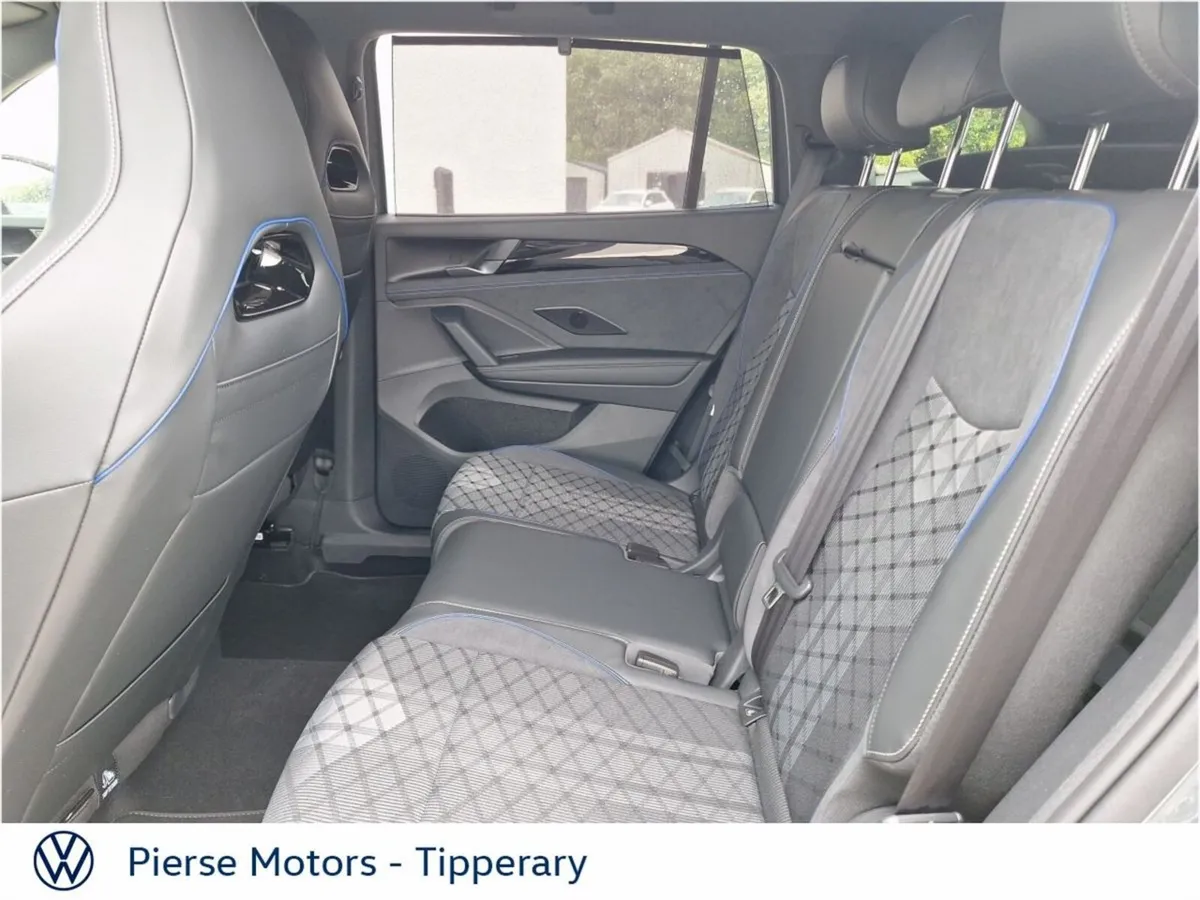 Volkswagen Tayron 1.5 TSI 204PS R-Line 75 Black Ed - Image 6