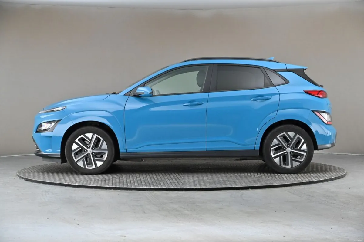 Hyundai KONA EV ULTIMATE 64KWH **FULL LEATHER**HYP - Image 5