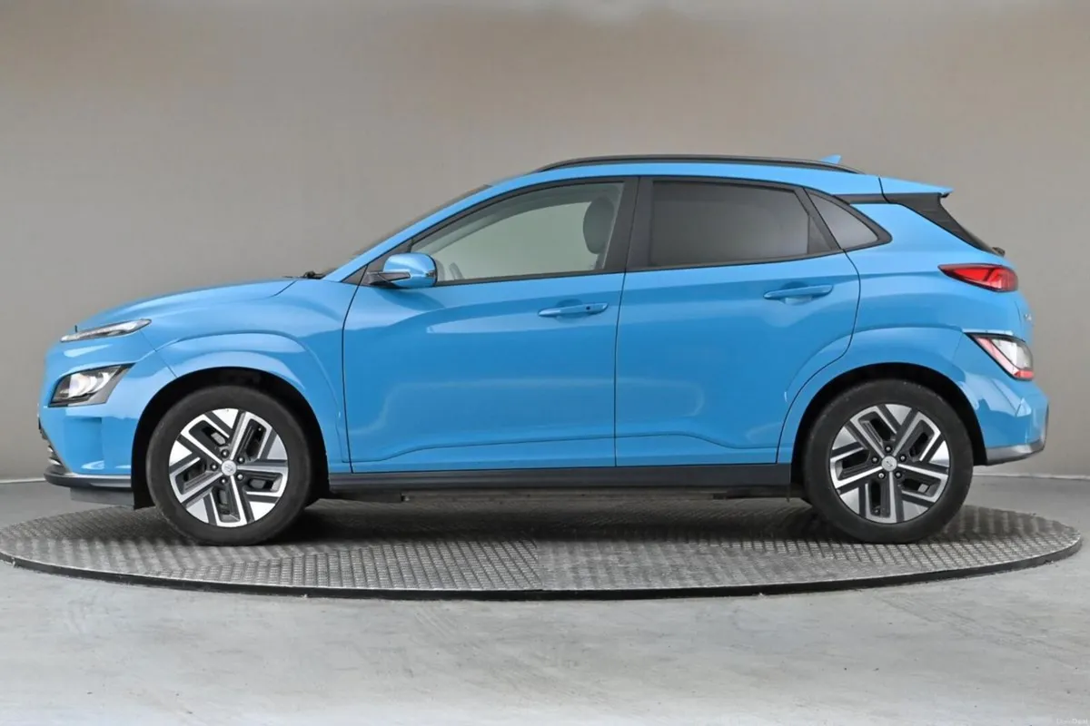 Hyundai KONA EV ULTIMATE 64KWH **FULL LEATHER**HYP - Image 6