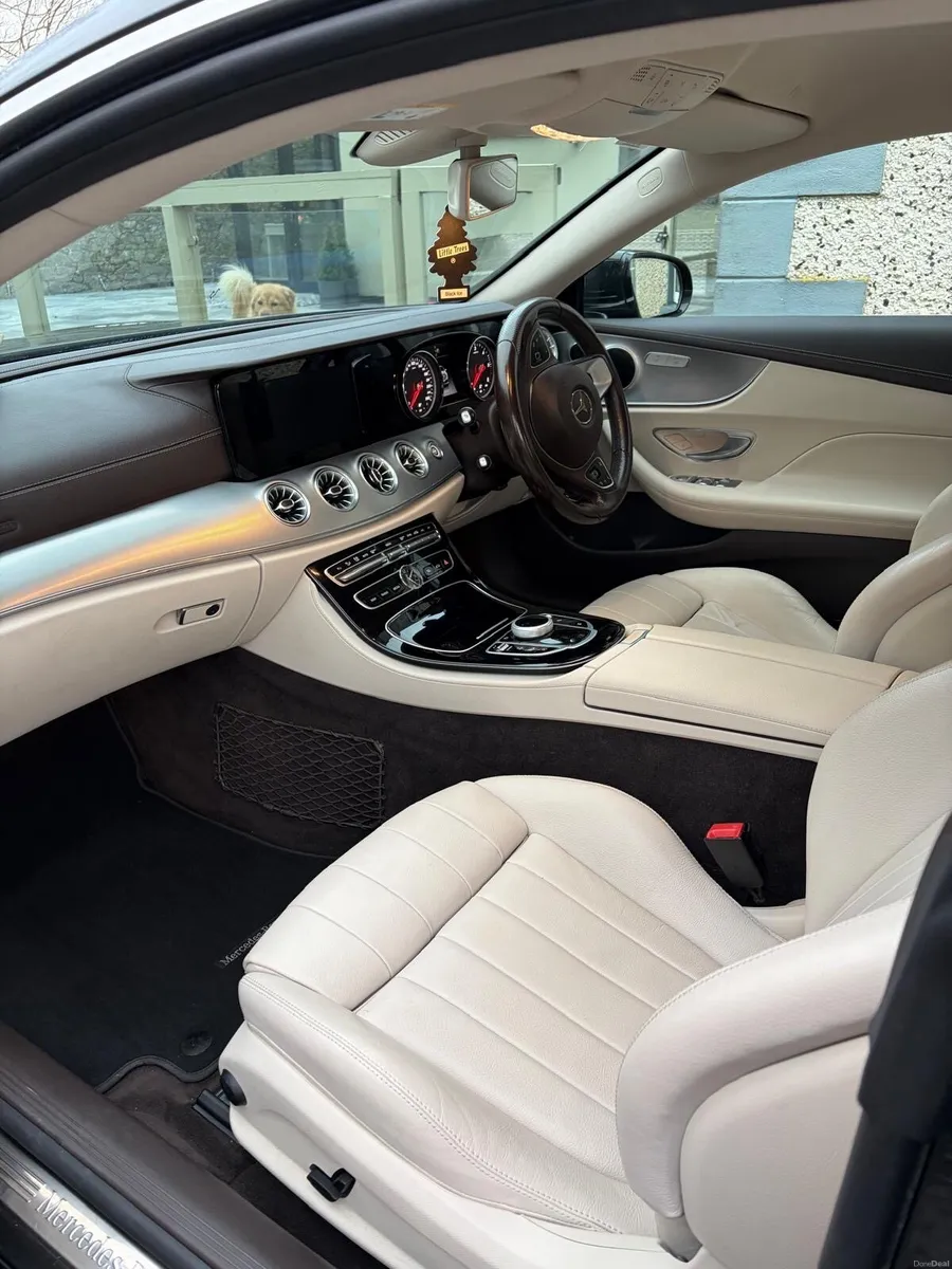 Mercedes-Benz E-Class - Image 2