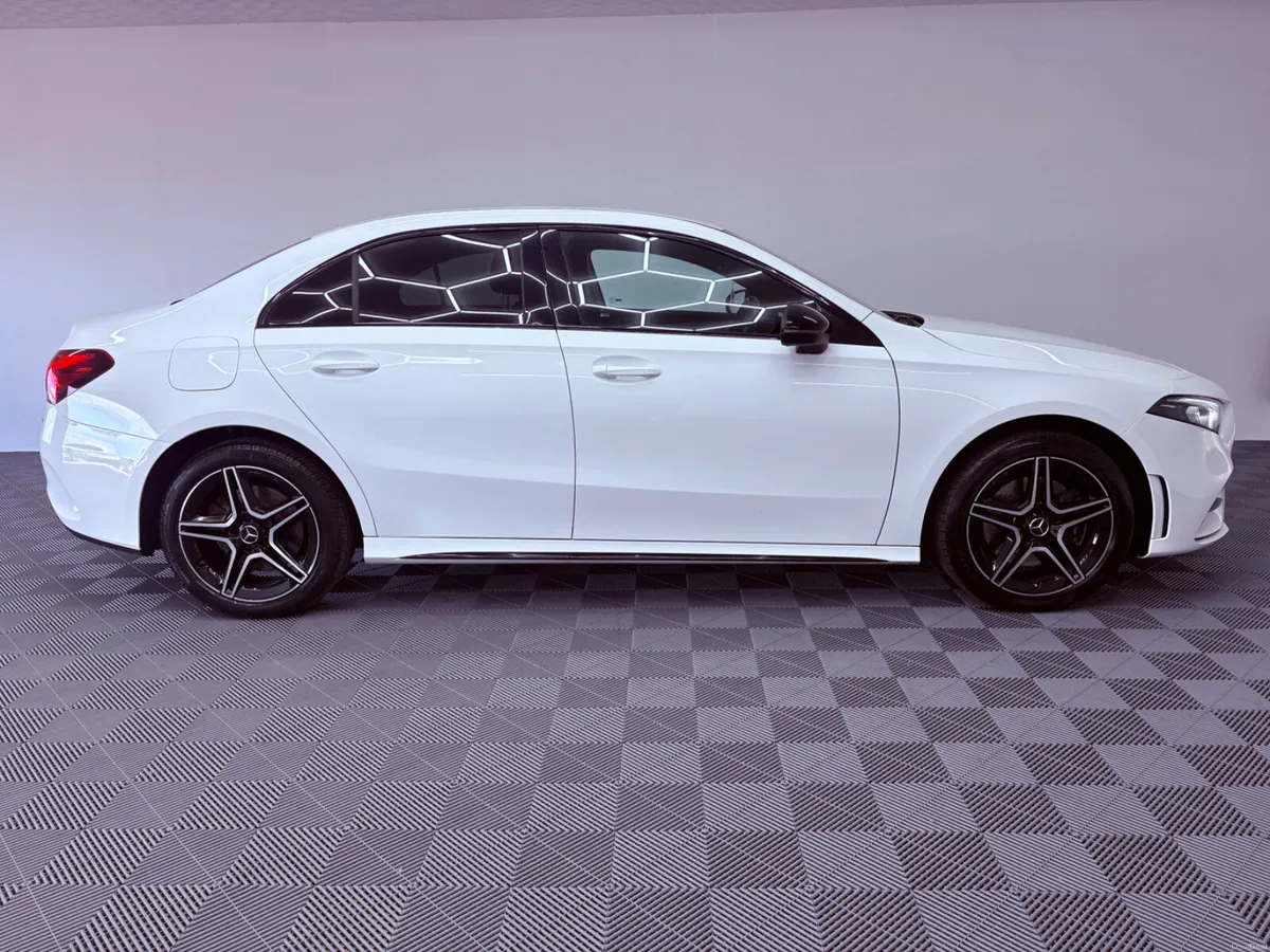 Mercedes-Benz A250e AMG Line 1.3 Phev 2021 - Image 4