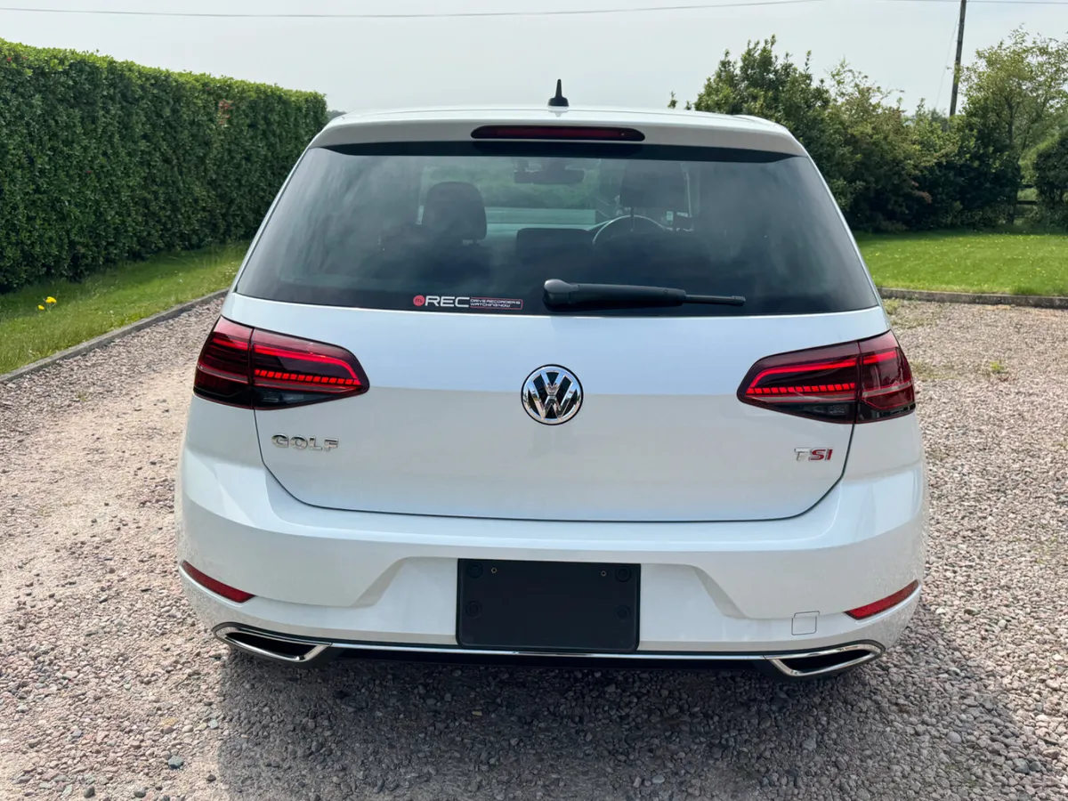 181 Volkswagen Golf Highline 1.4 DSG - Image 4