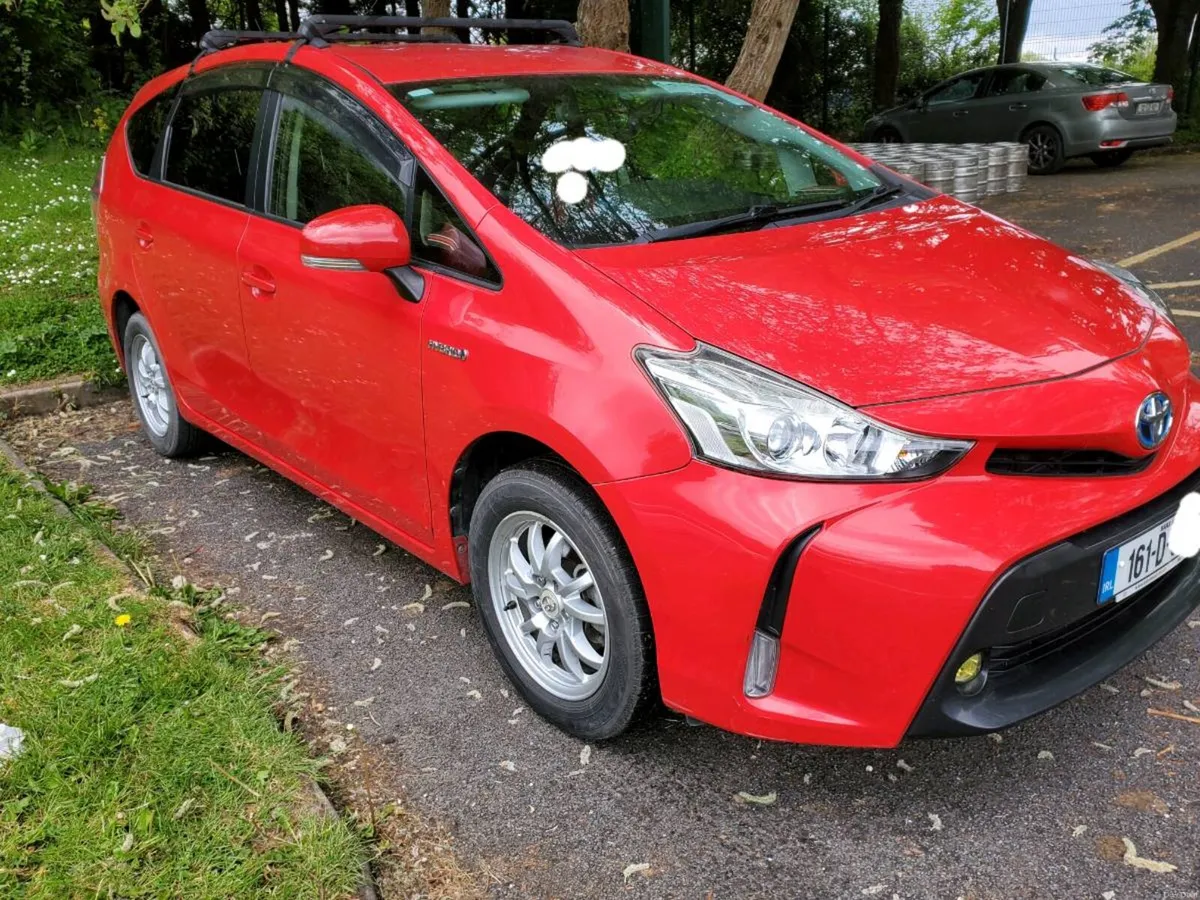 Toyota prius 7 seater - Image 1