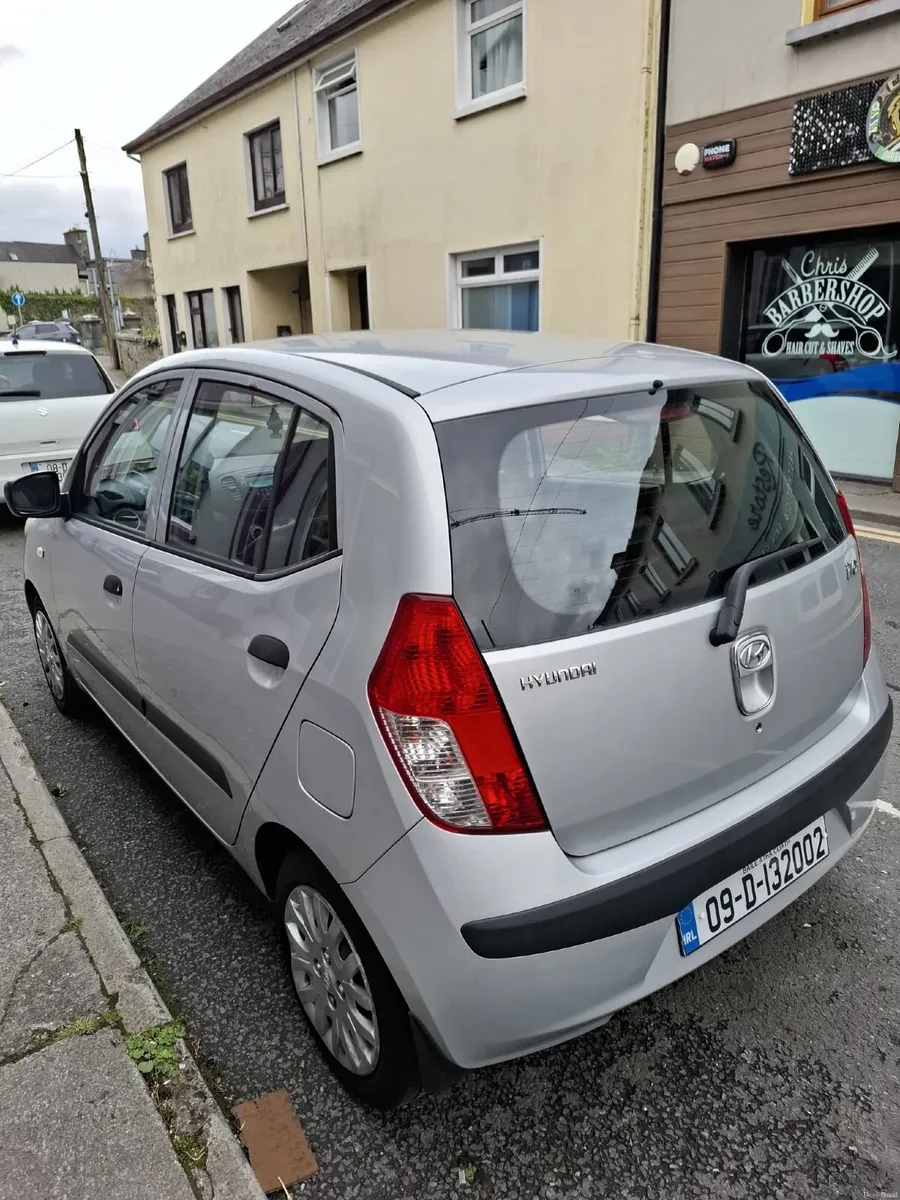 Hyundai i10 2009 - Image 2