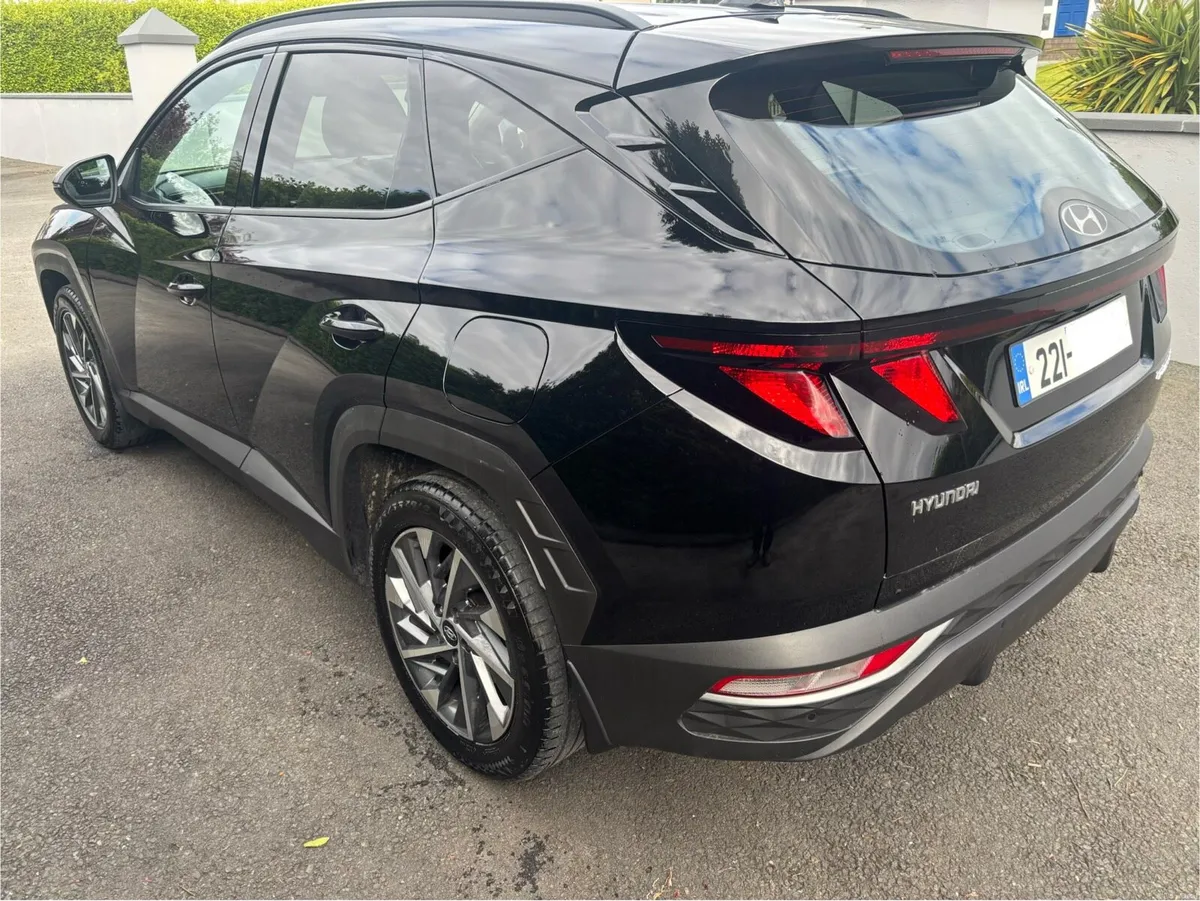 (221) Hyundai Tucson Executive Model 2022 - Image 4