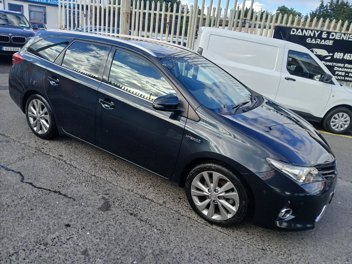 Toyota Auris 2016 Hybrid New NCT - Image 1