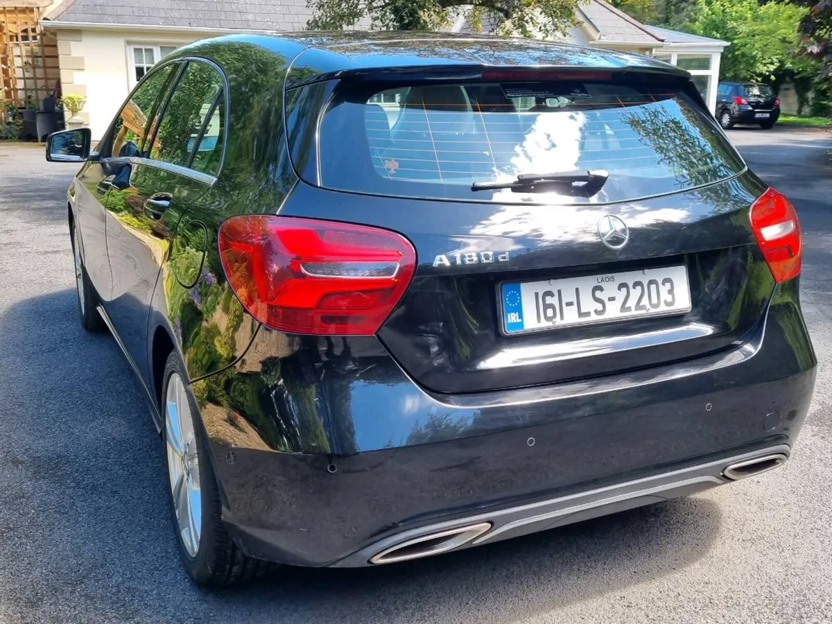 Mercedes A  180 D Sport  Premium Automatic - Image 6