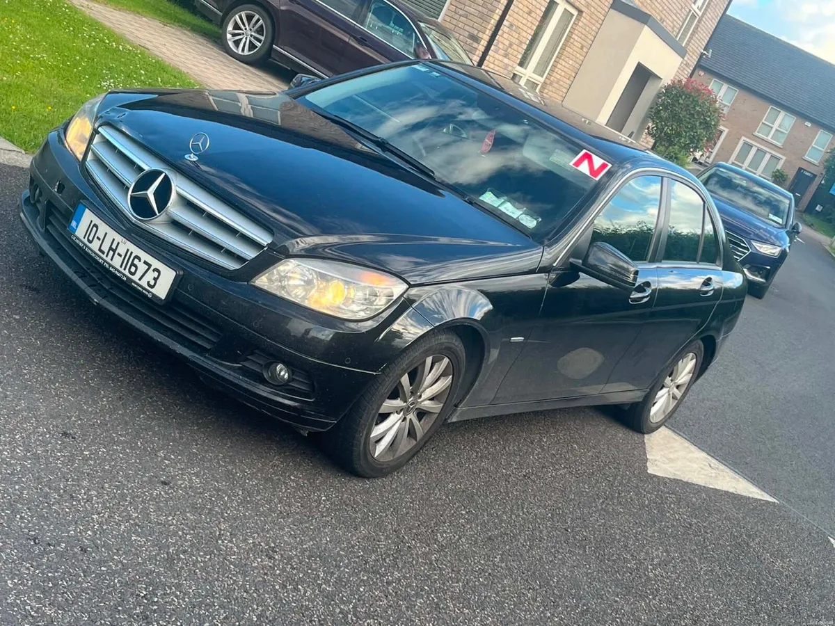 Mercedes C220 - Image 2