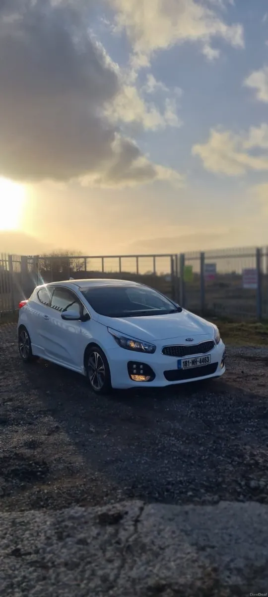 Kia Ceed 2018 - Image 2