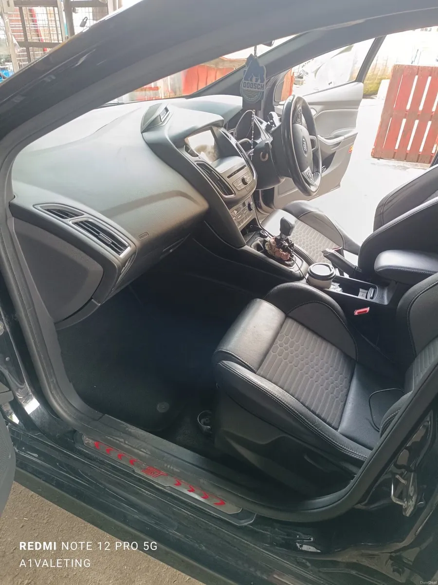 Ford Focus ST-2 - Image 6
