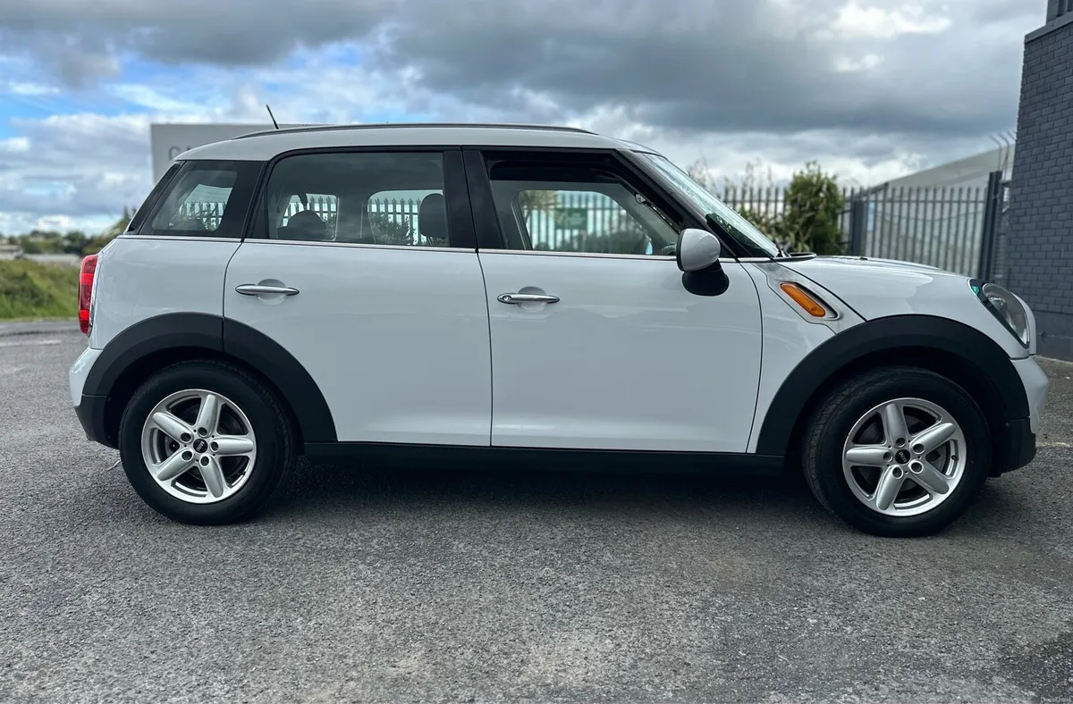 Mini Countryman 5DR Automatic - Image 5