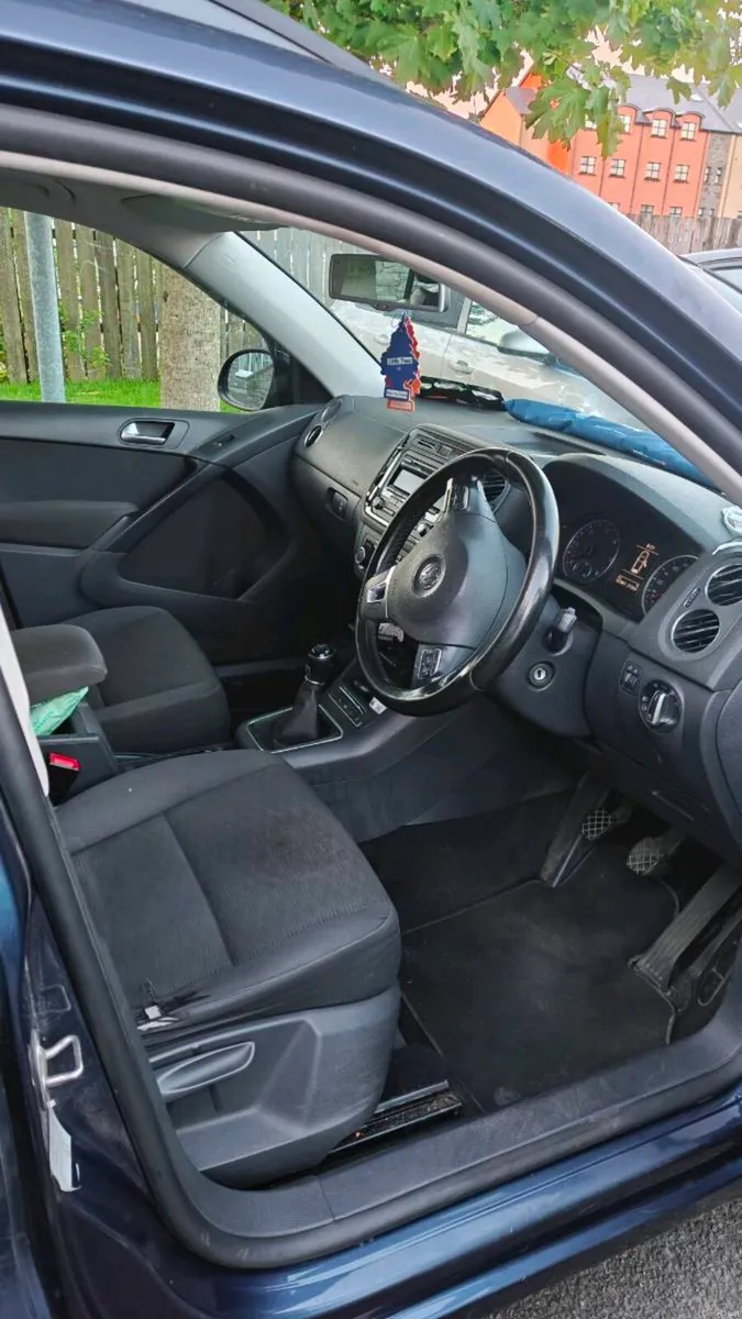 VW Tiguan - Image 2