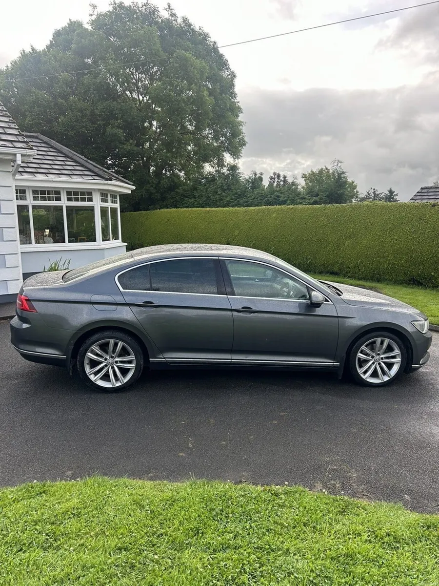 Volkswagen Passat highline - Image 5