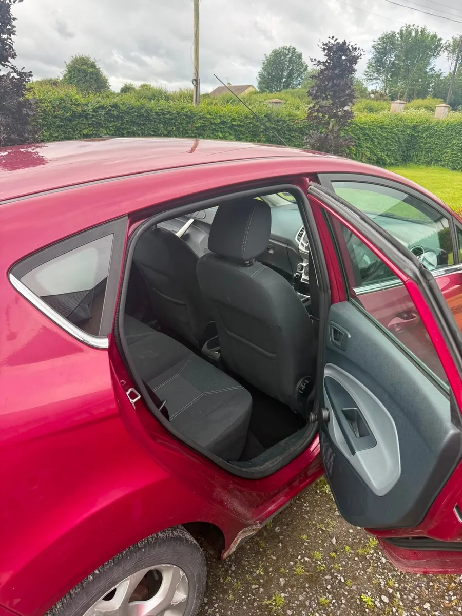Ford Fieta 1.2petrol Automatic - Image 3