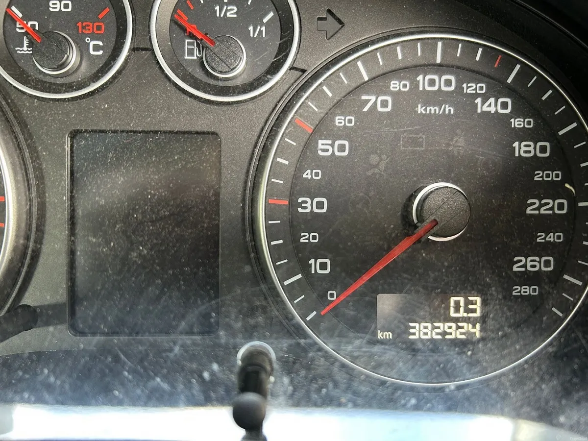 Audi A3 2010 - Image 2