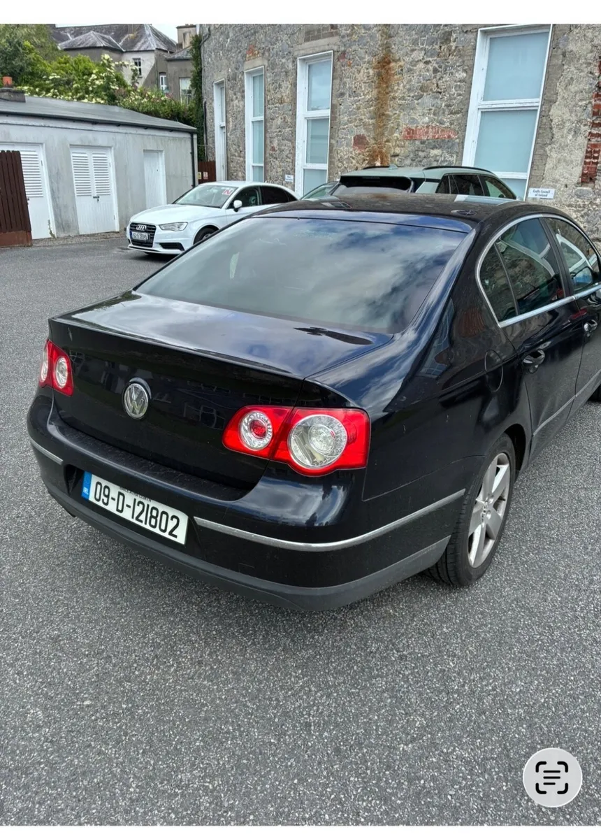 Volkswagen Passat 2009 - Image 3