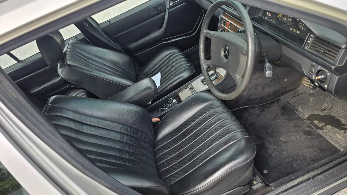 1987 Mercedes 230E W124 Petrol Automatic fresh nct - Image 4