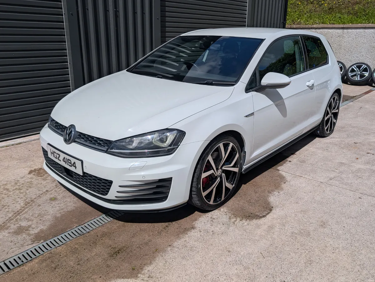 2014 Volkswagen Golf 2.0Tdi GTD - Image 3