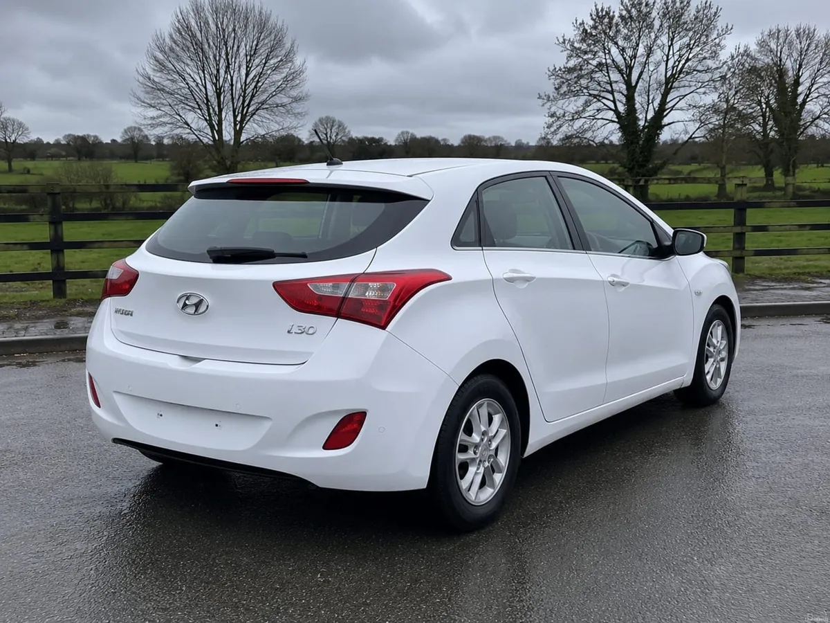 Hyundai i30 2014 - Image 2