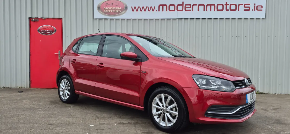 Volkswagen Polo automatic lounge 1.2petrol low kms - Image 2