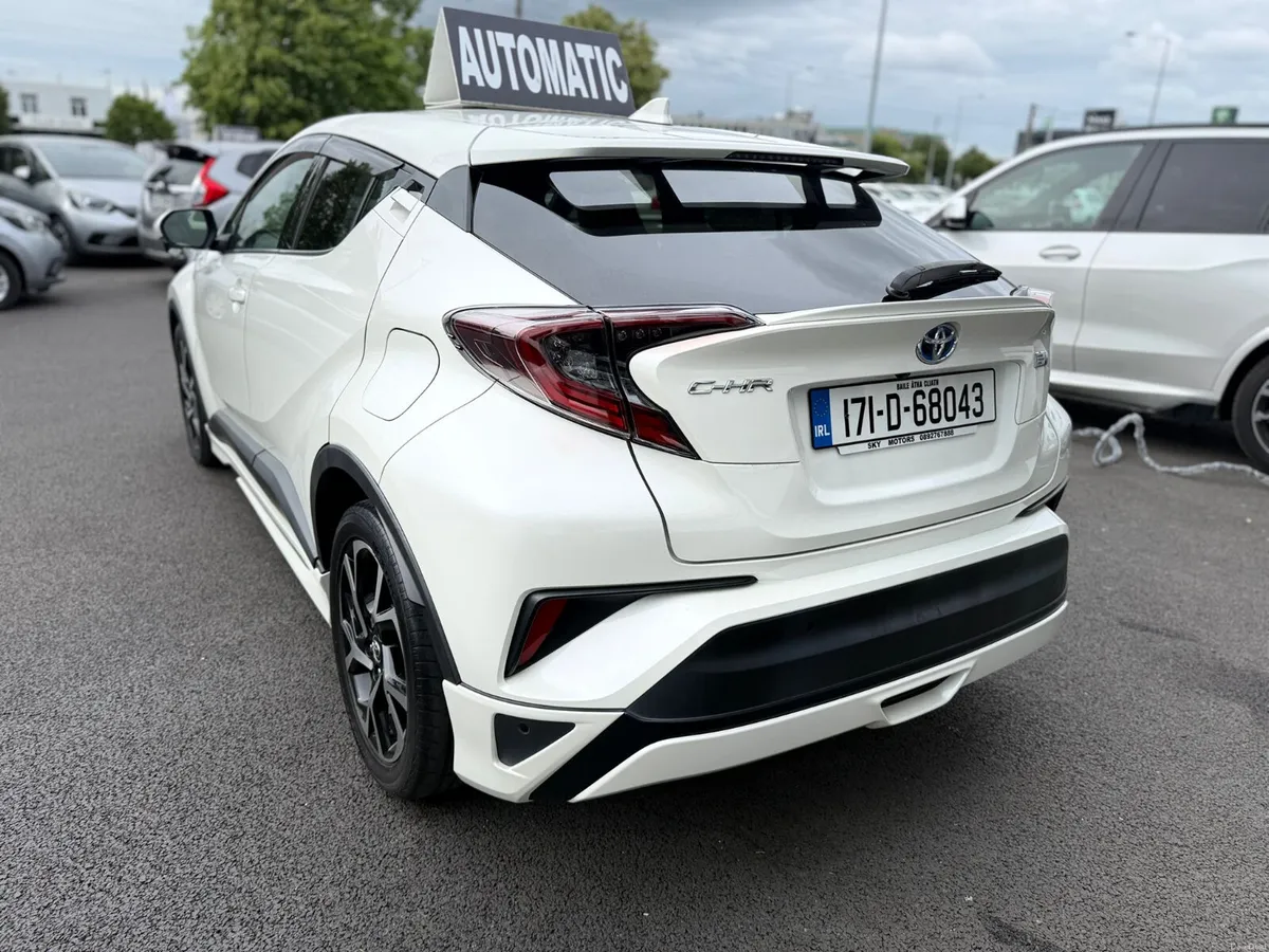 2017 Toyota C-HR 1.8 Hybrid Auto,Top Specs Leather - Image 6
