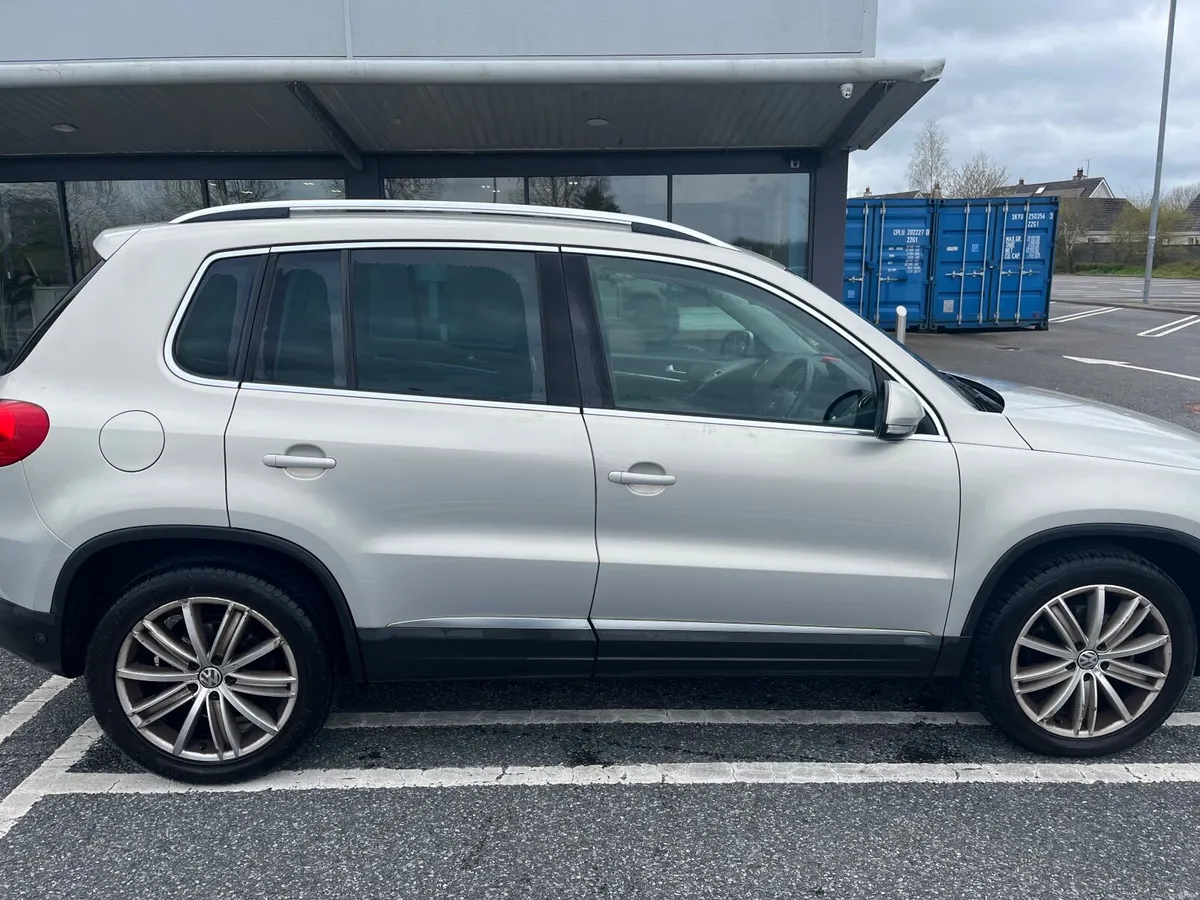 Volkswagen Tiguan 2014 - Image 2