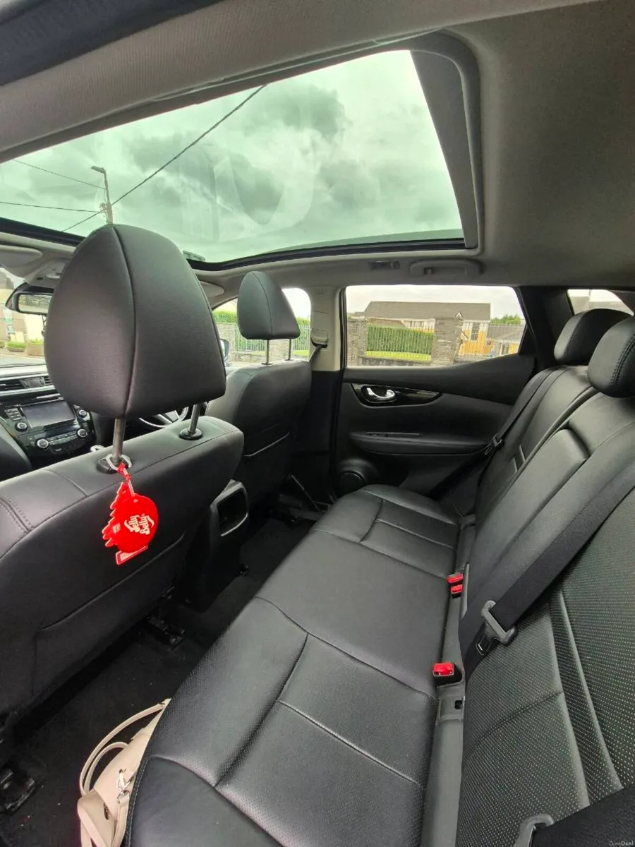 Nissan Qashqai diesel Premium - Image 3