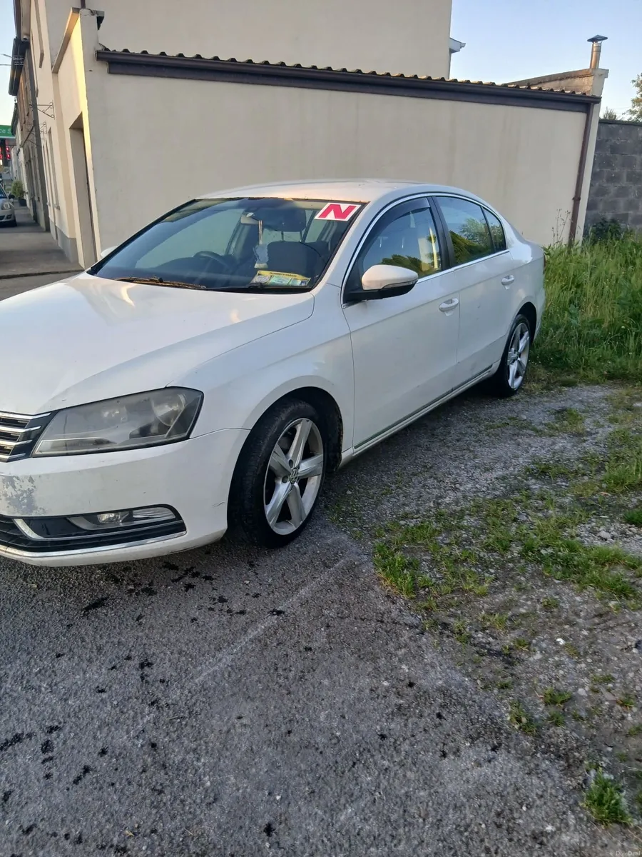 Volkswagen Passat 2011 read about add - Image 6