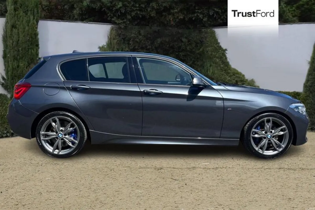 BMW 1-Series 3.0 M135i Hatchback 5dr Petrol Auto E - Image 3
