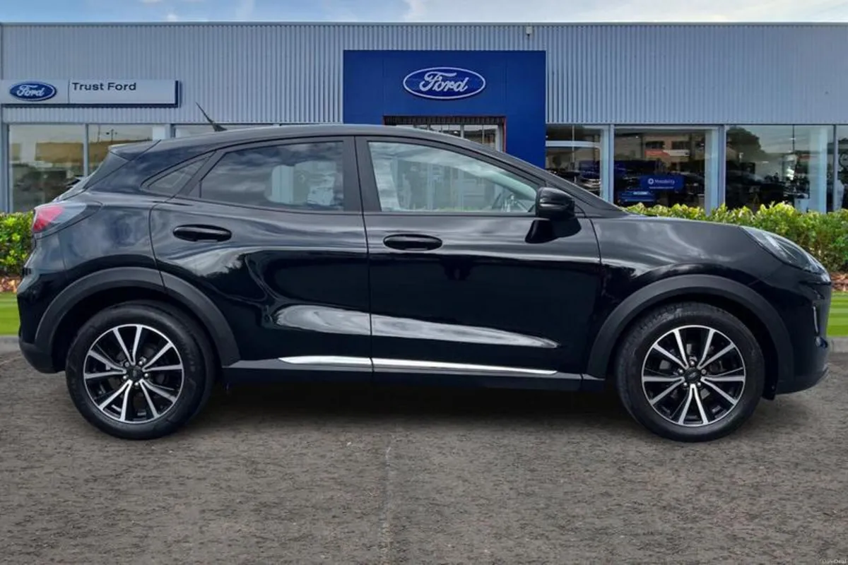 Ford Puma Titanium - Image 3