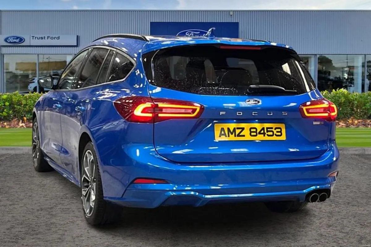 Ford Focus ST-Line X - Image 2