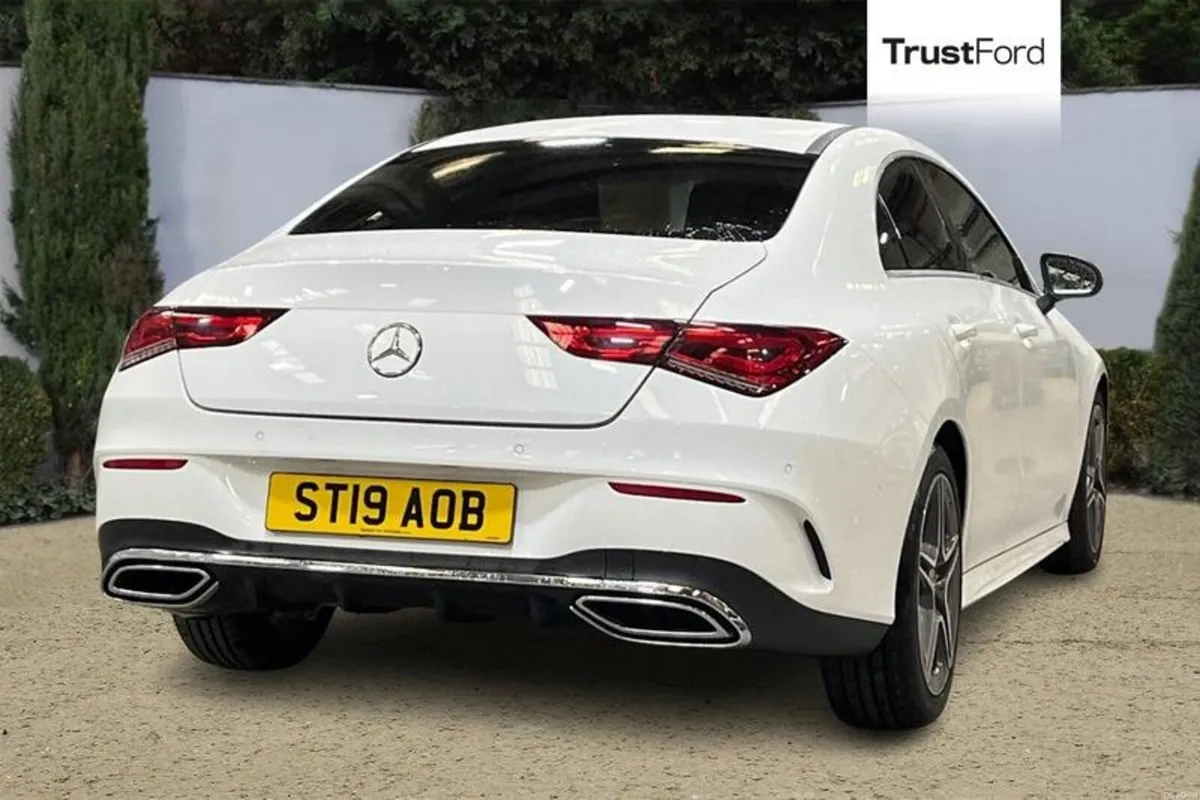 Mercedes-Benz CLA AMG Line - Image 4