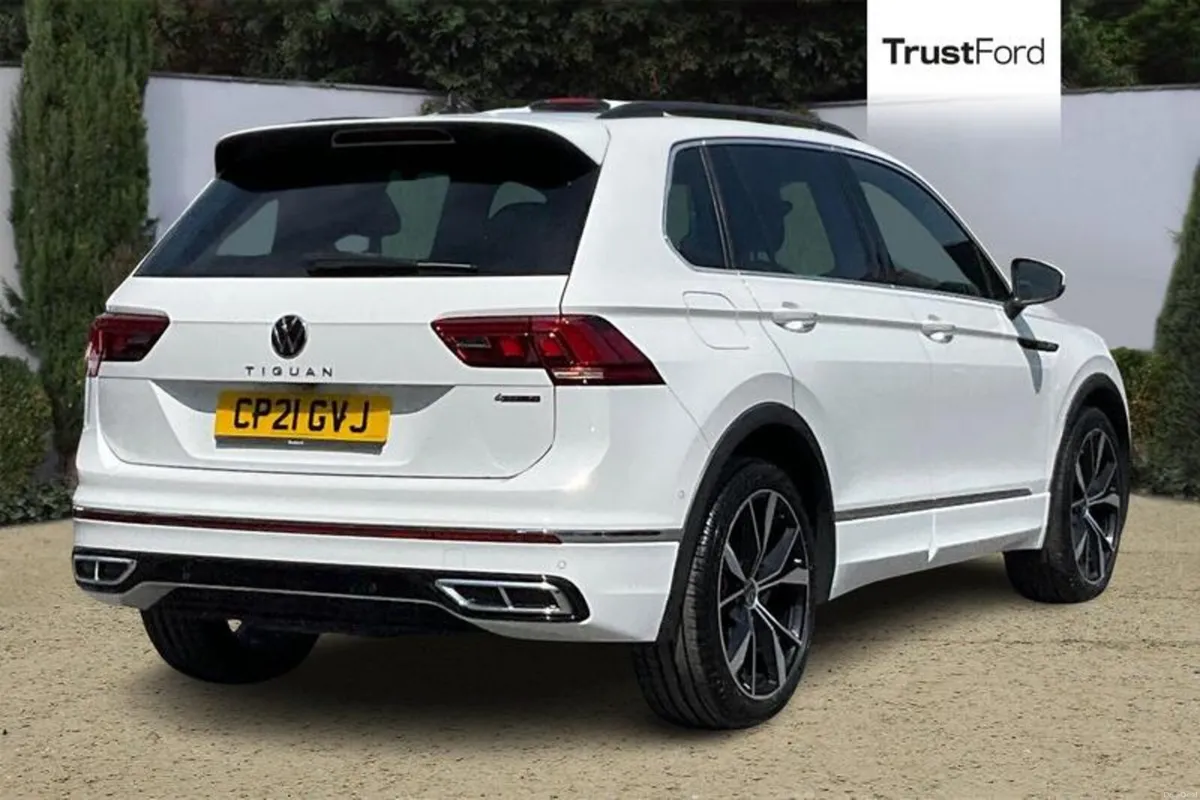 Volkswagen Tiguan R-Line - Image 4