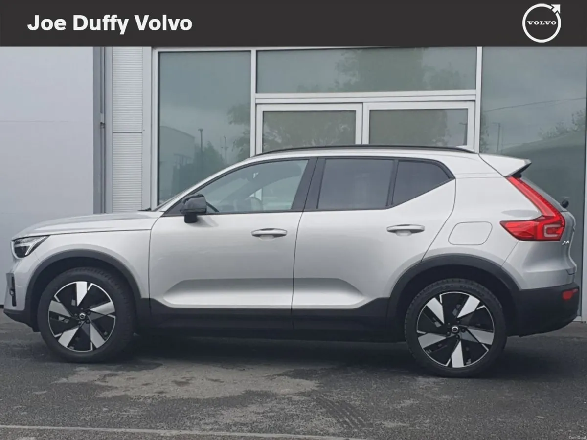 Volvo XC40 Plus Recharge Plus P6 Twin FWD 231 Pure - Image 4