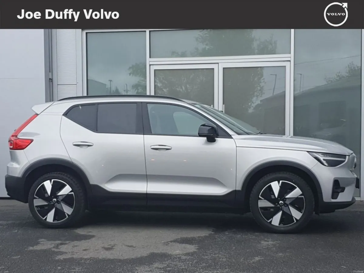 Volvo XC40 Plus Recharge Plus P6 Twin FWD 231 Pure - Image 5
