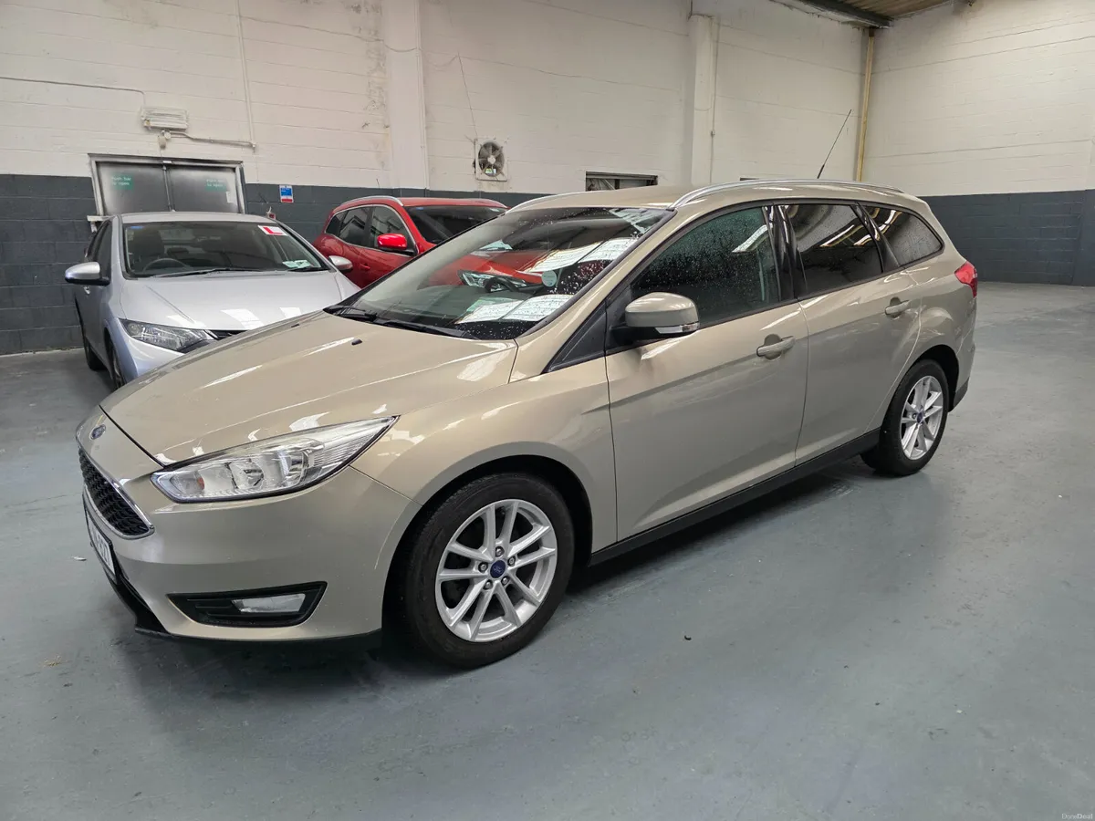 Ford Focus 2015 Estate Diesel Low Mileage - Image 3