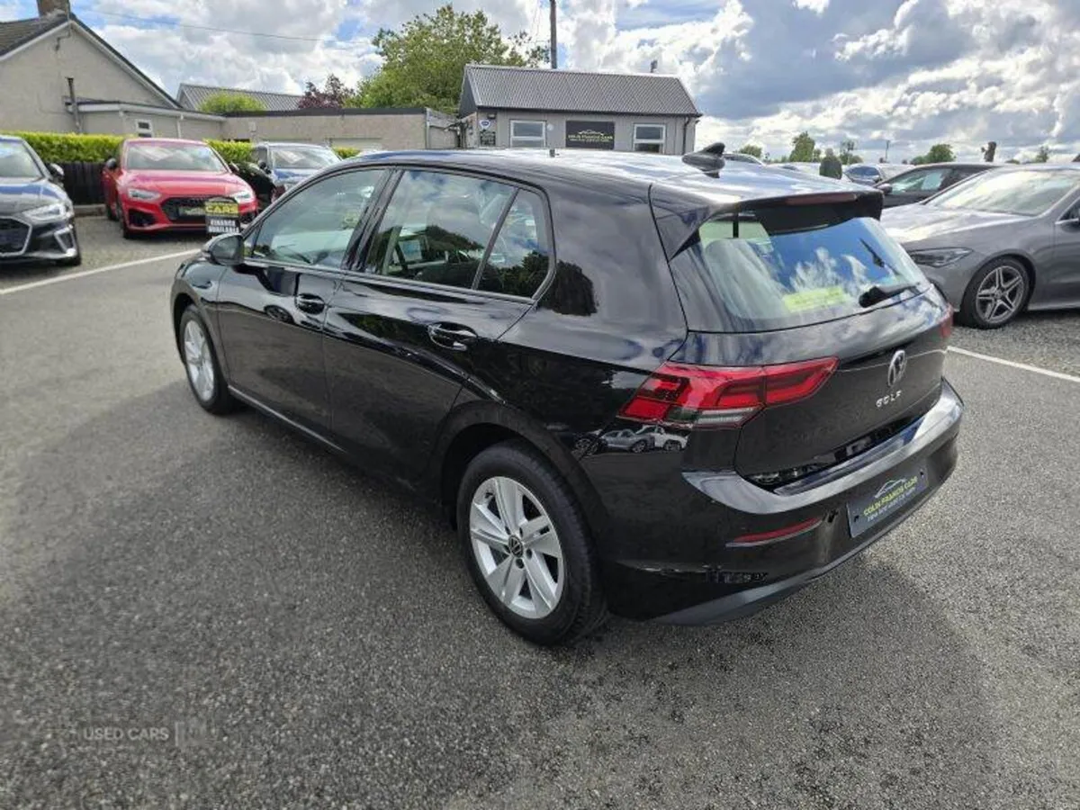 Volkswagen Golf Life - Image 3