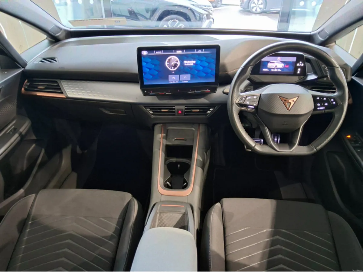 Cupra Born V1 EV 59kW ** UPGRADED ALLOYS ** - Image 5