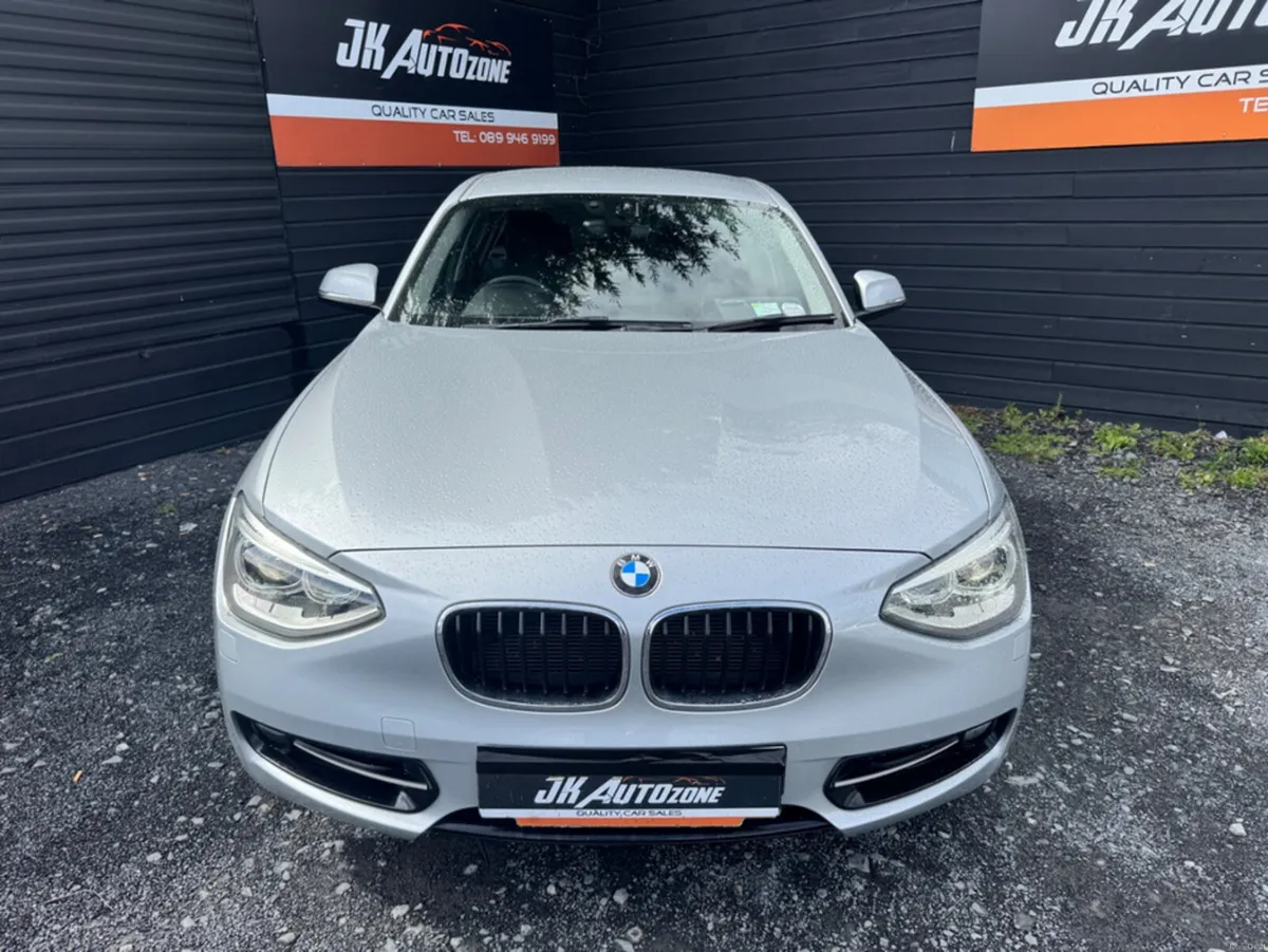 BMW 1-Series 1.6 AUTO 5DR - Image 2