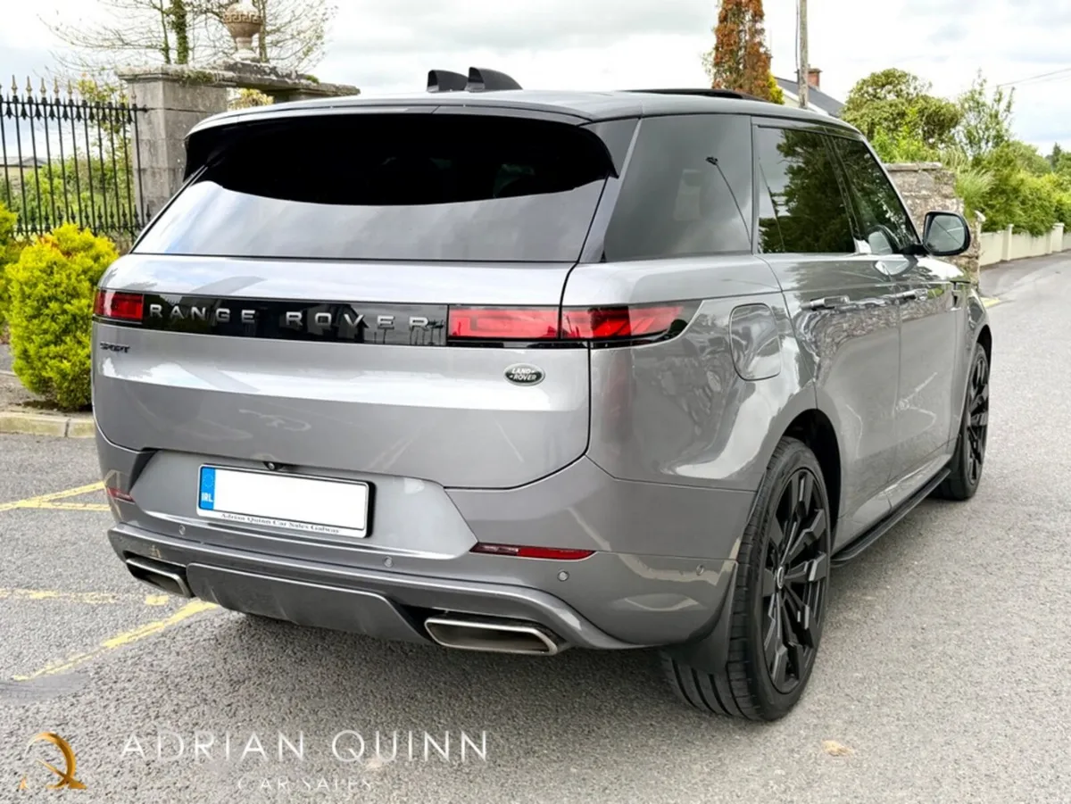Land Rover Range Rover Sport P440e DYNAMIC SE AUTO - Image 5