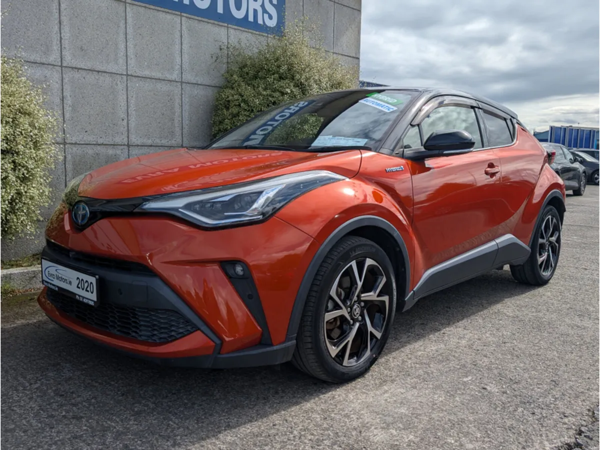 Toyota C-HR SOL HYBRID AUTOMATIC 1.8 PETROL //HALF - Image 6