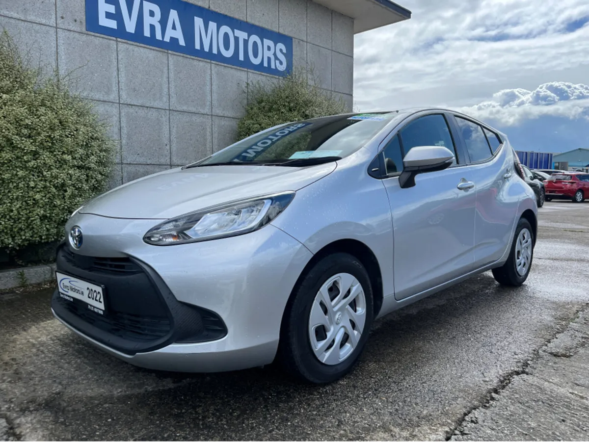 Toyota Aqua X AUTOMATIC 1.5 PETROL //REVERSE CAMER - Image 5