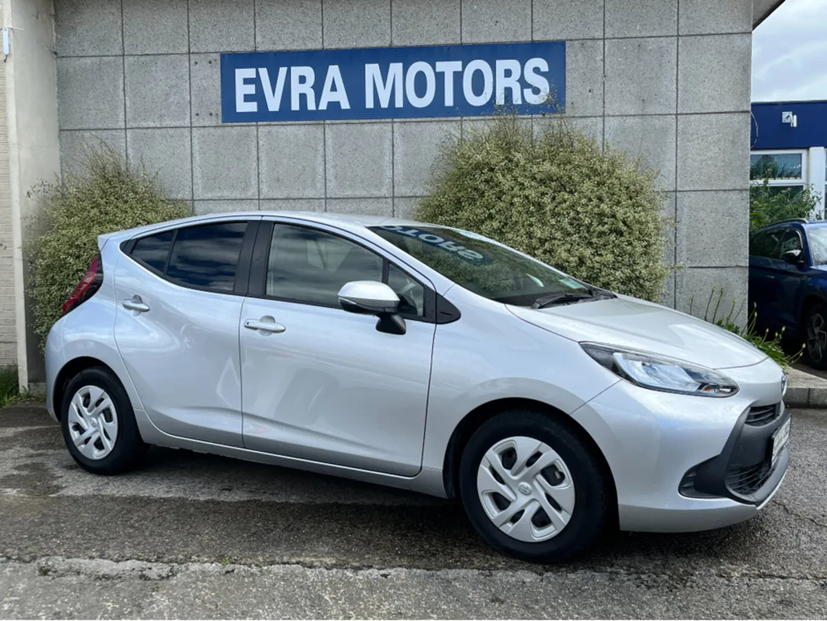 Toyota Aqua X AUTOMATIC 1.5 PETROL //REVERSE CAMER - Image 3