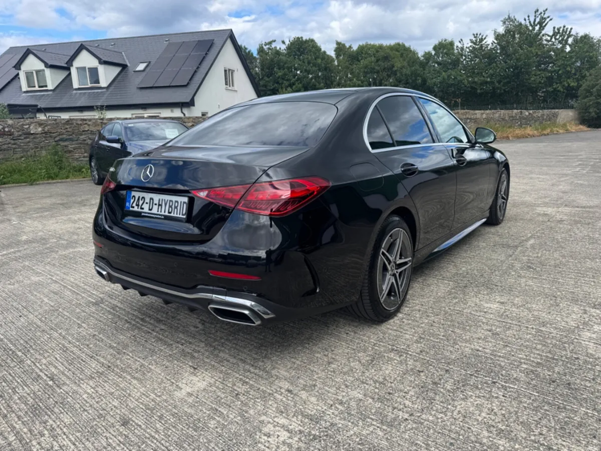 Mercedes-Benz C-Class C300 E AMG LINE AUTO - Image 4