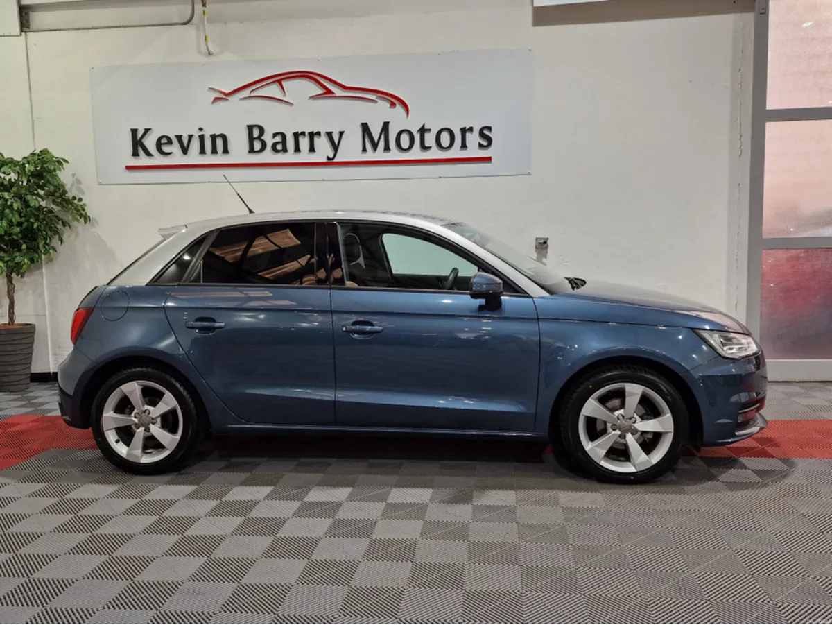 Audi A1 1.0TFSi SPORT (TWO TONE) AUTOMATIC **HIGH - Image 4